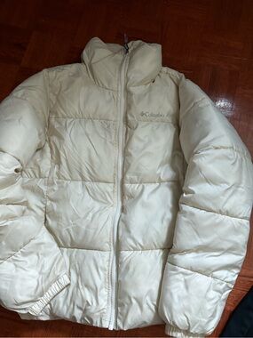 Columbia Off-White Quilted Puffer Jacket